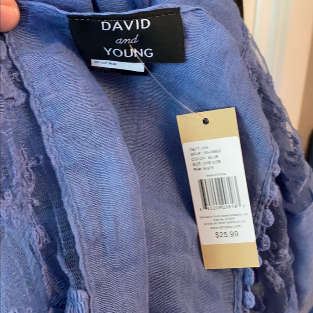 David and Young Blue Fashion Scarf NWT - Picture 2 of 4